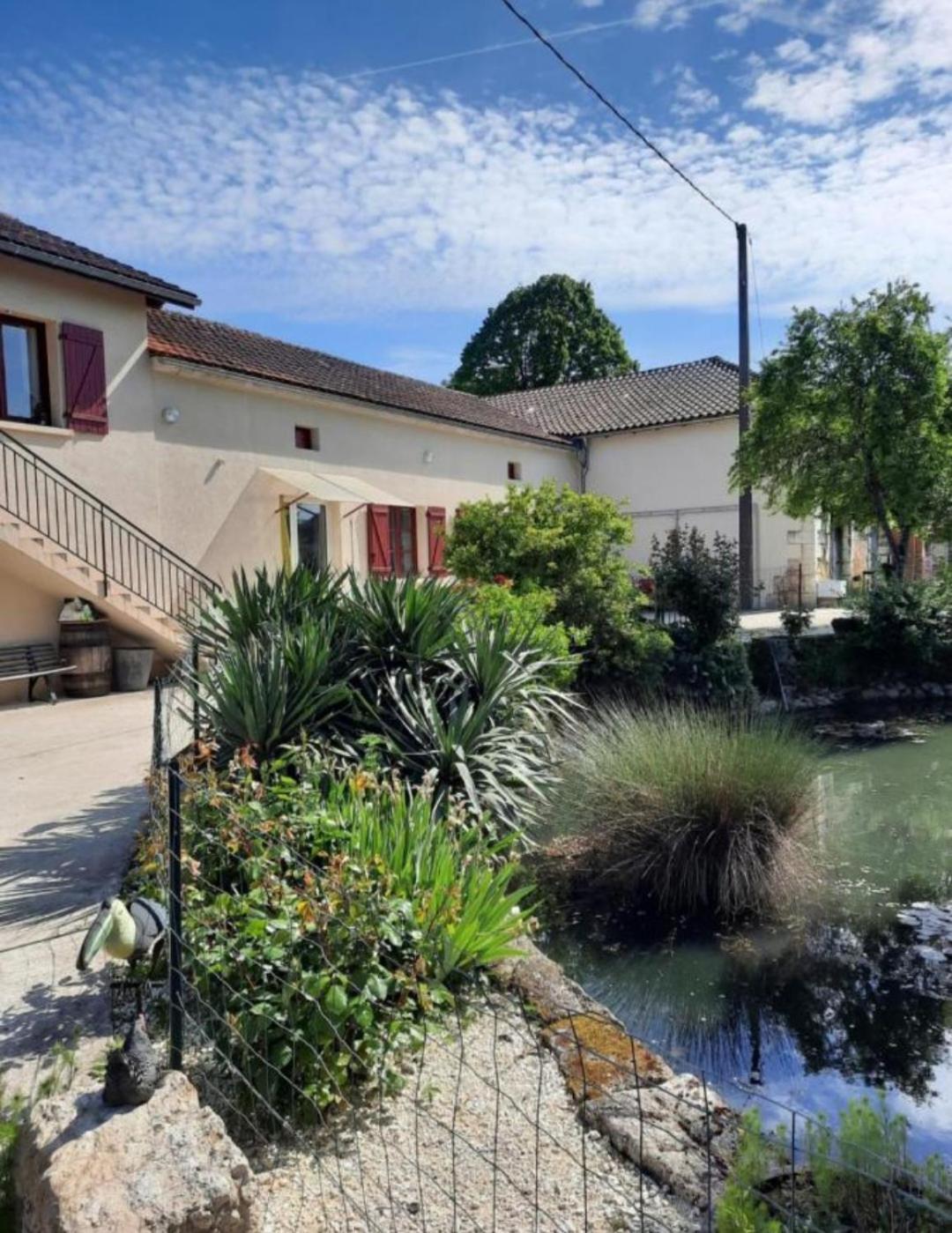 Charmant Logement Entier A La Campagne Sencenac-Puy-de-Fourches Luaran gambar