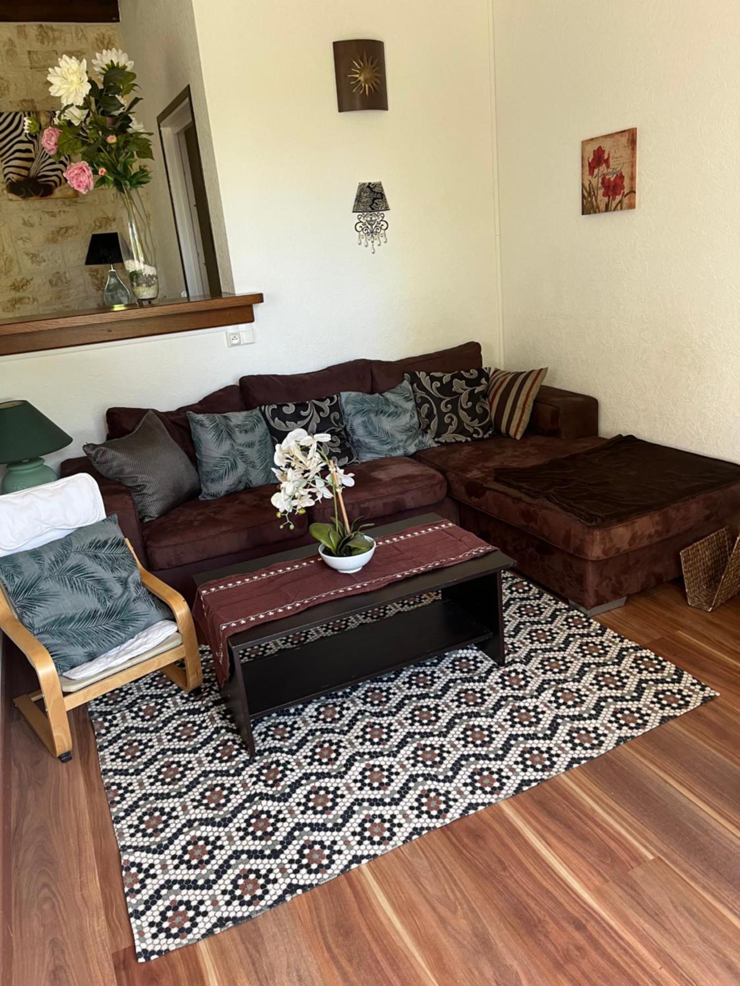 Charmant Logement Entier A La Campagne Sencenac-Puy-de-Fourches Luaran gambar